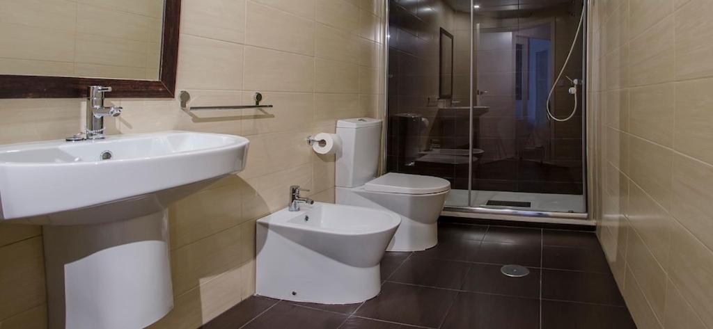 Apartamentos Atalaya كالا دي فينيسترات المظهر الخارجي الصورة